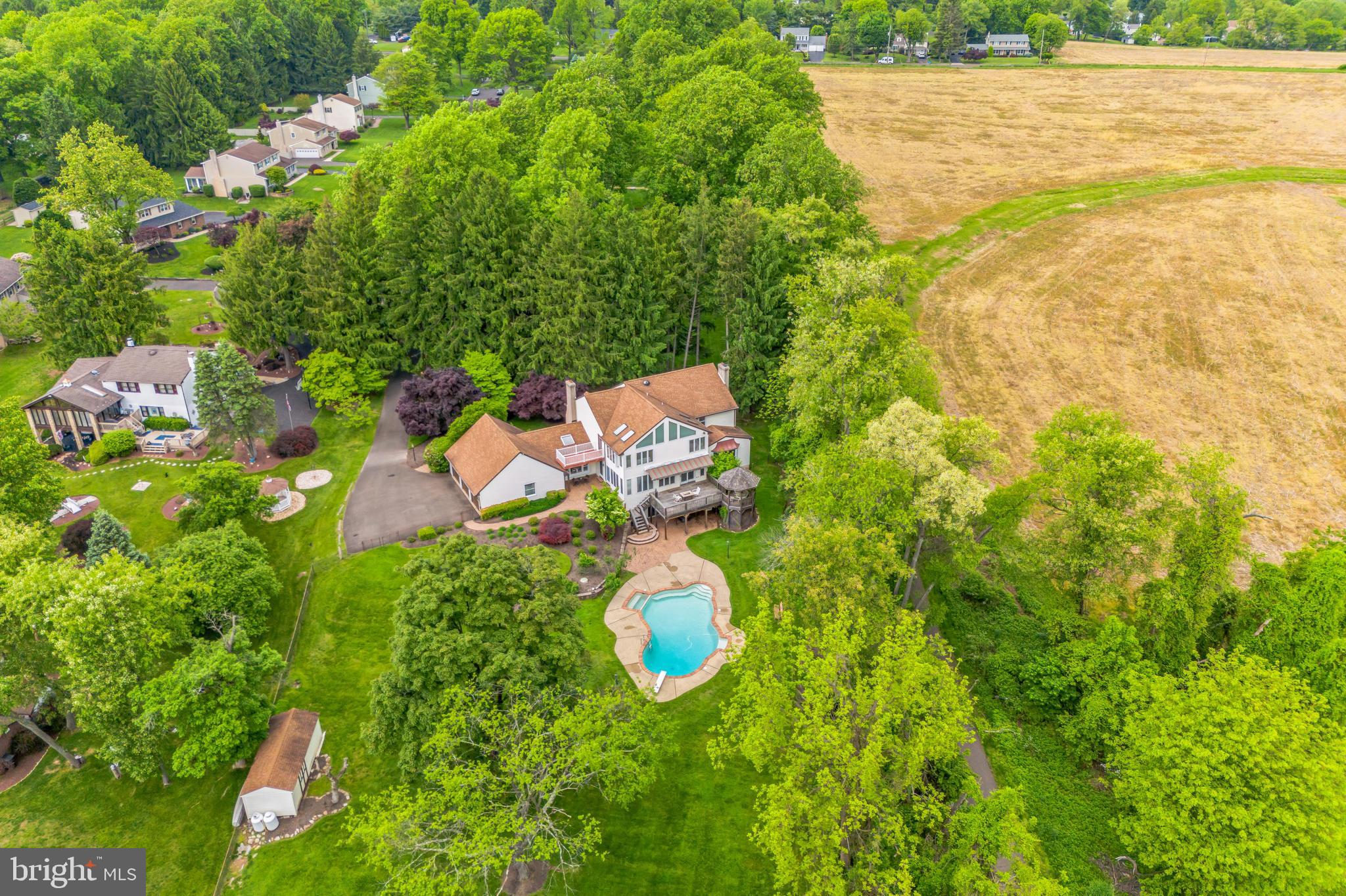 44 Woodside Dr