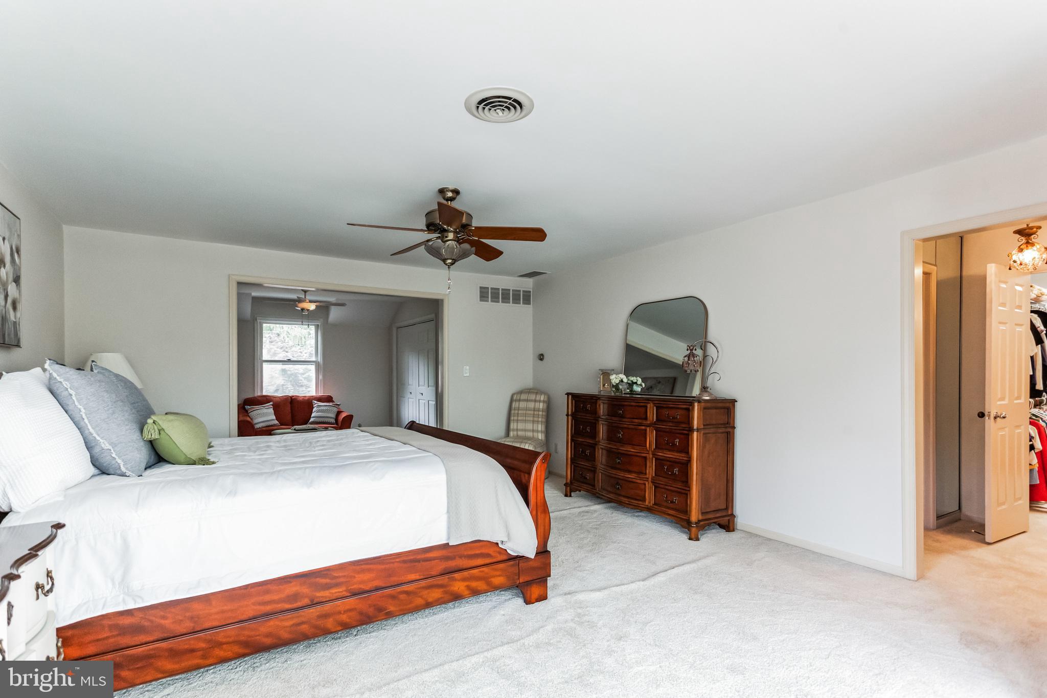 44 Woodside Dr