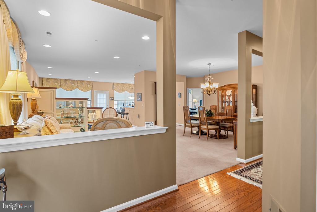 921 Hamilton Way