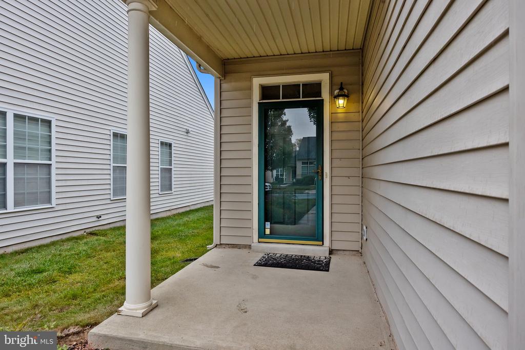 921 Hamilton Way