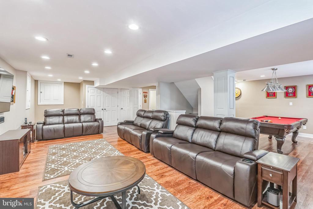 249 Crest Dr