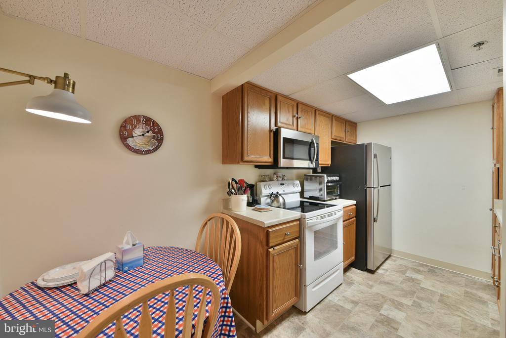 5300 CENTENNIAL STATION Unit: 530