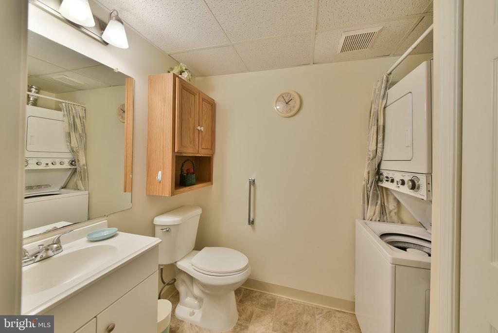 5300 CENTENNIAL STATION Unit: 530