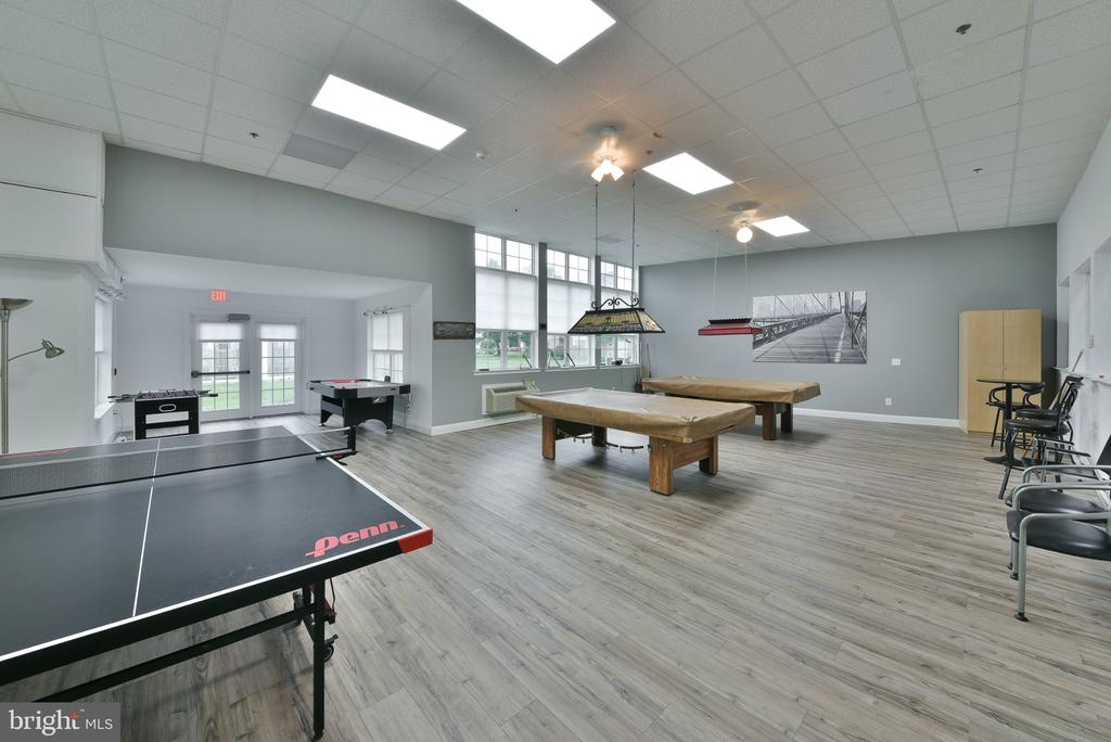 5300 CENTENNIAL STATION Unit: 530