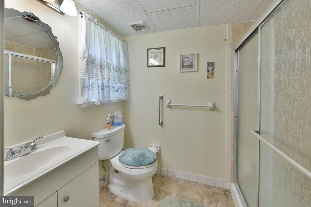 5300 CENTENNIAL STATION Unit: 530