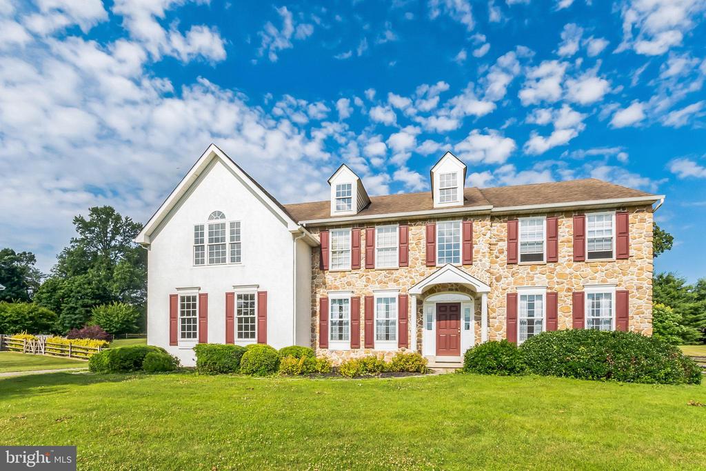 420 Buttonwood Ln