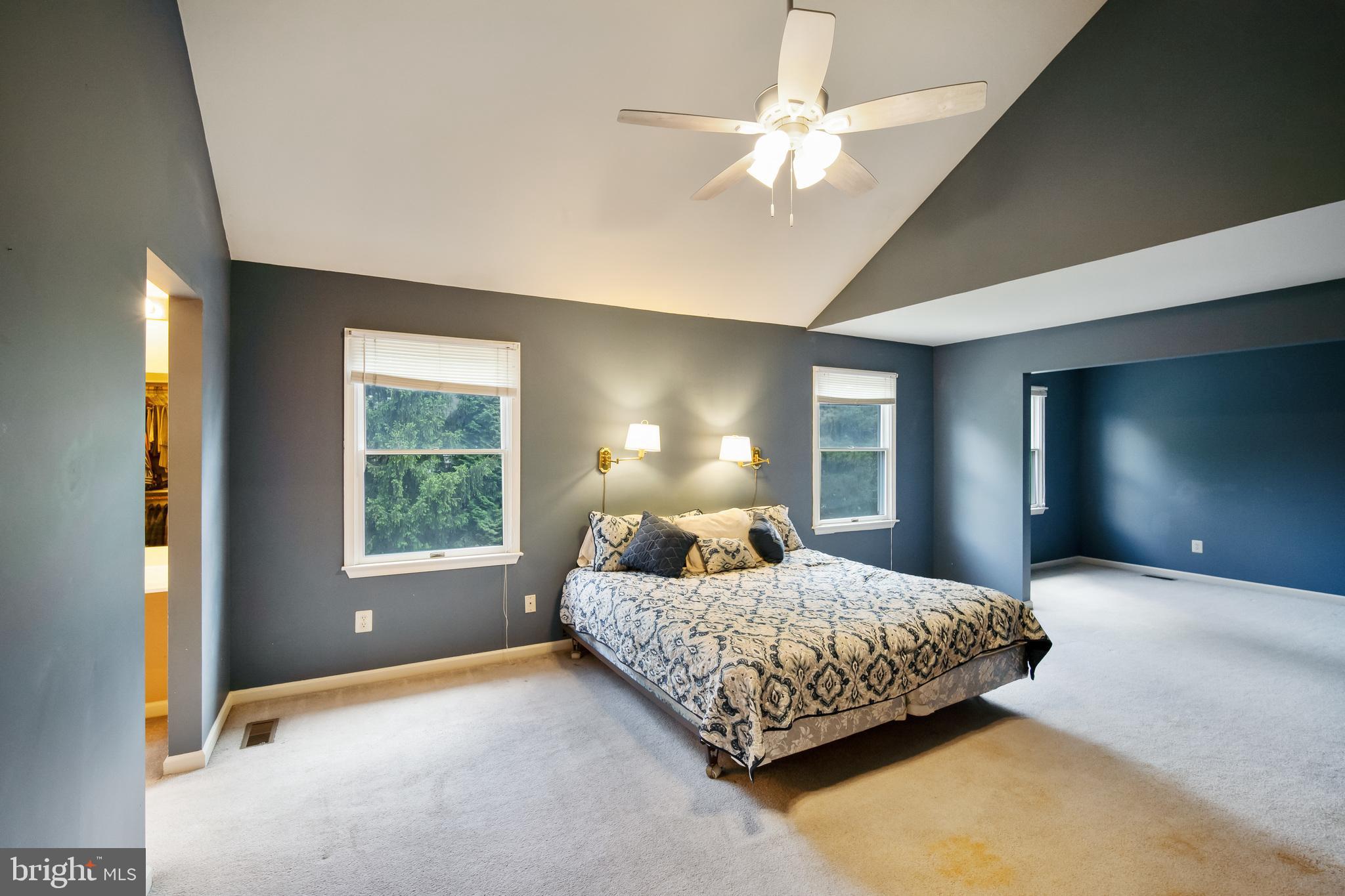 716 Castlewood Dr