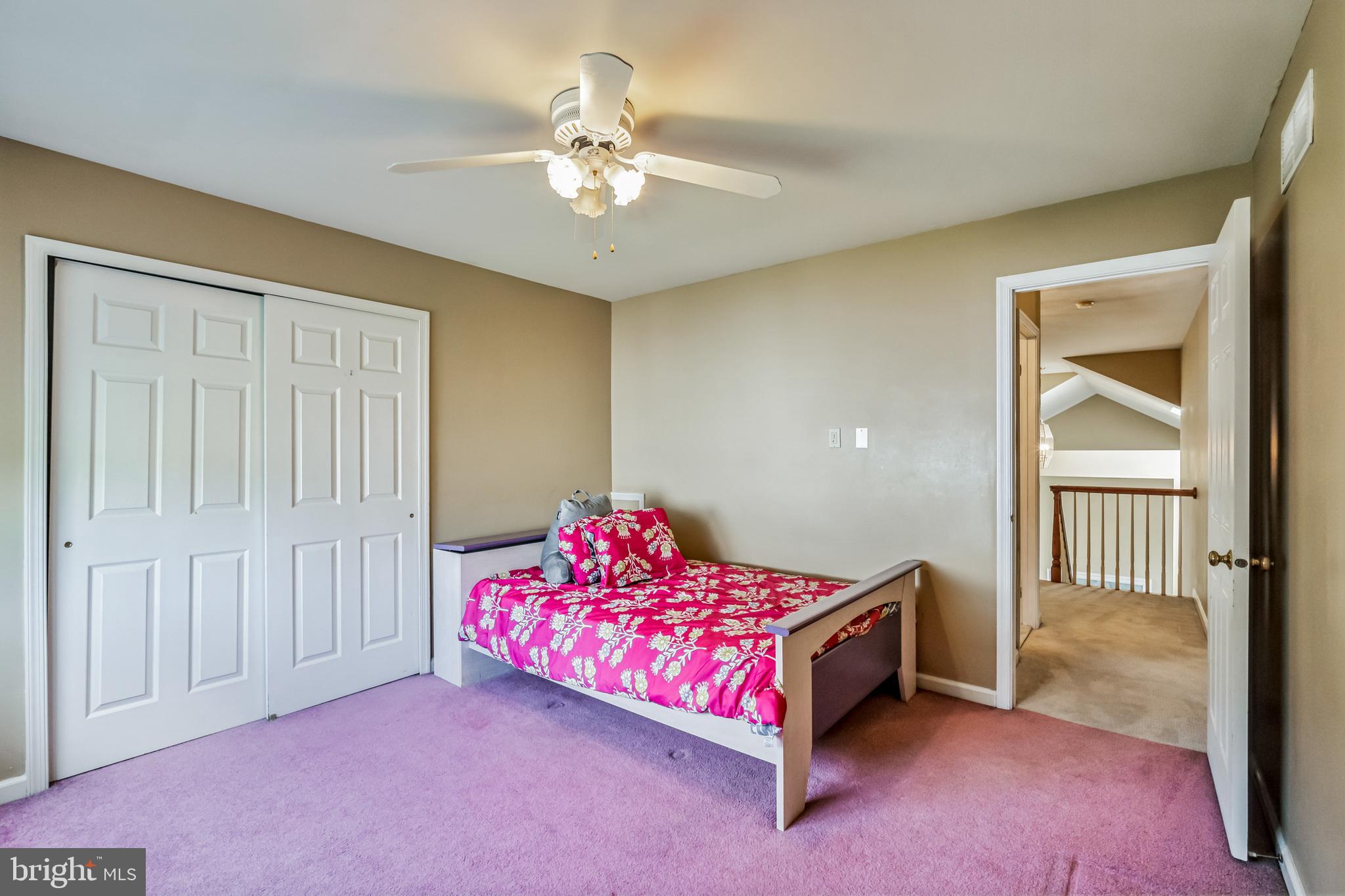 716 Castlewood Dr
