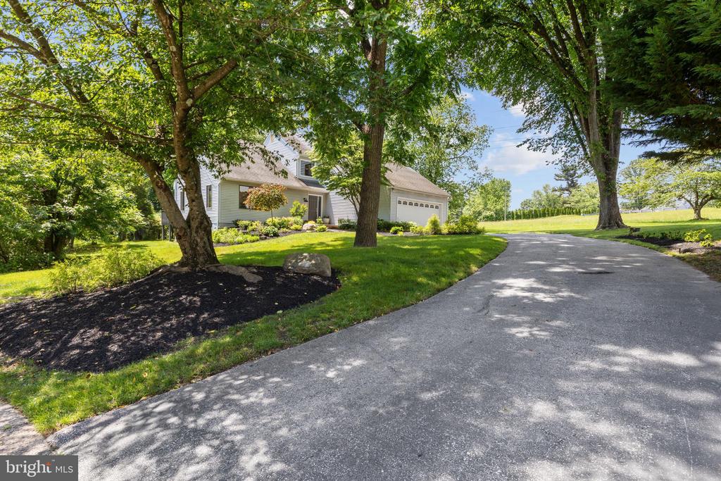 914 Florence Ln