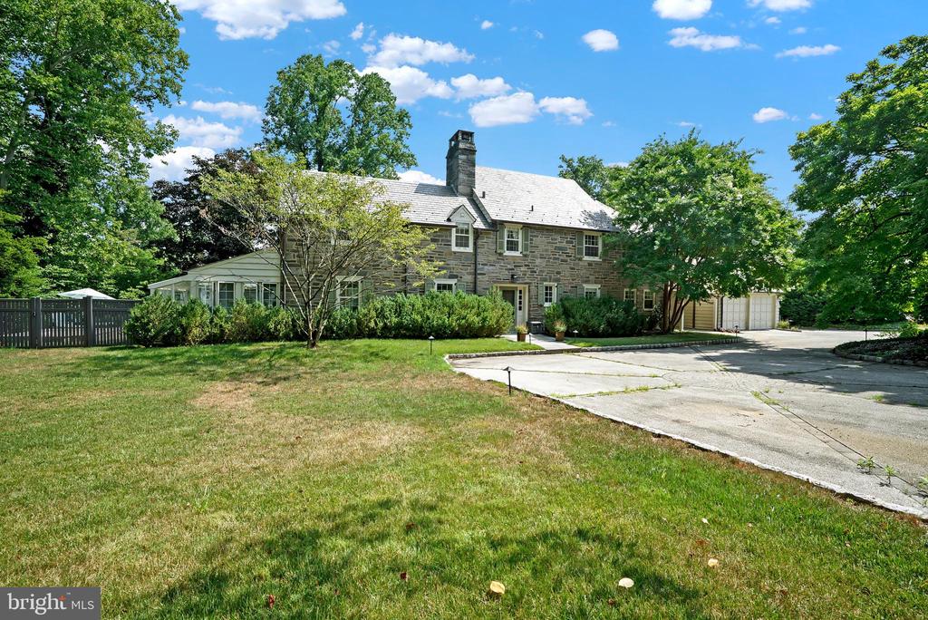 1922 Paper Mill Rd