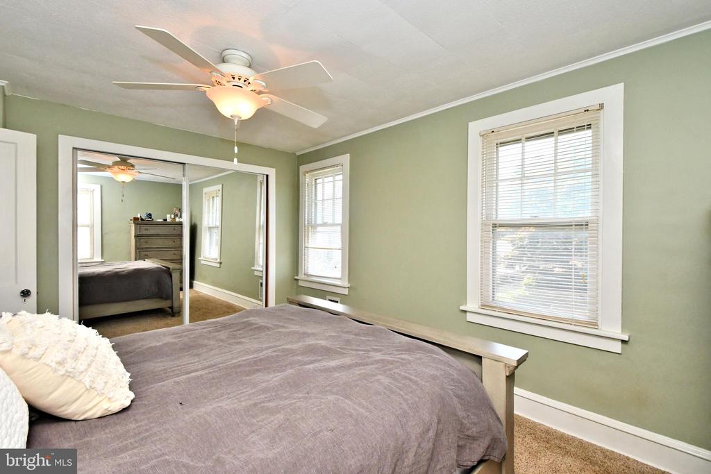 342 Oak Rd