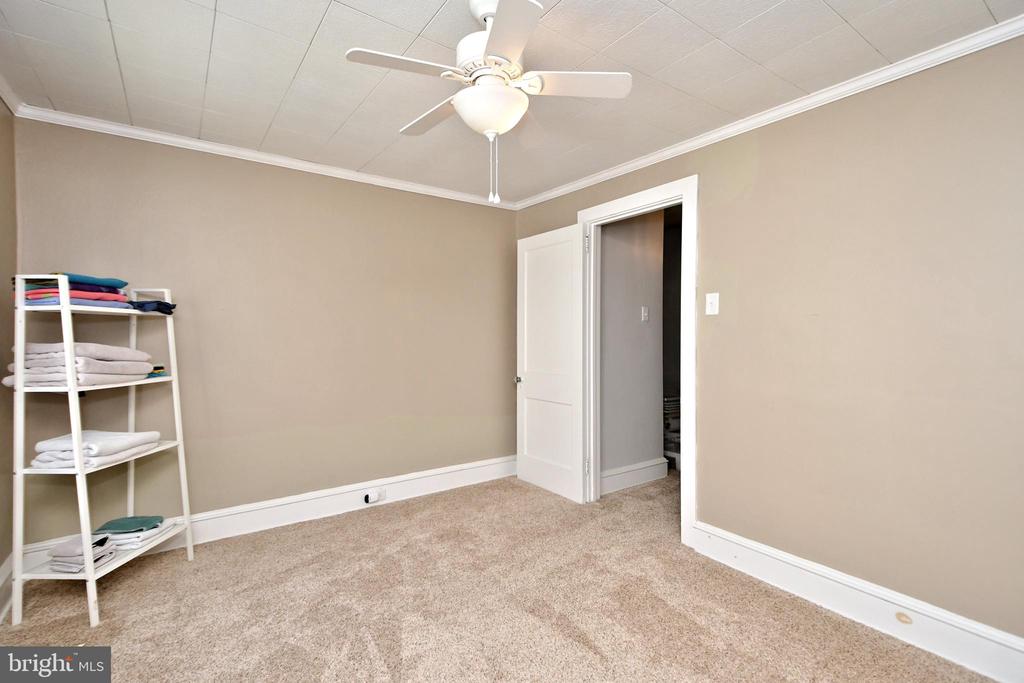 342 Oak Rd
