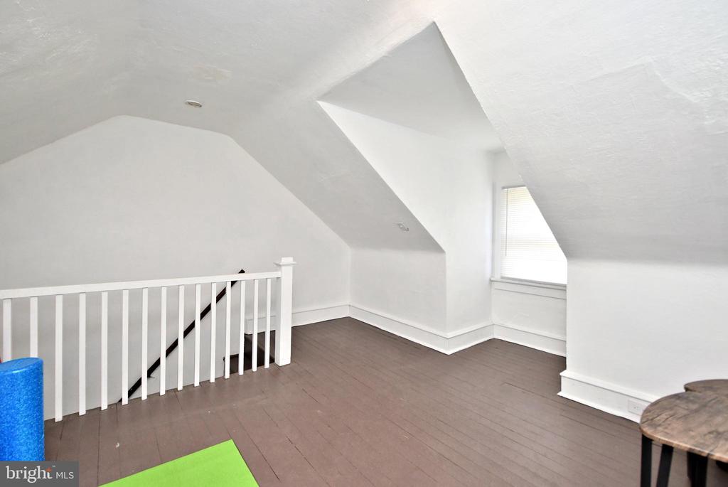 342 Oak Rd