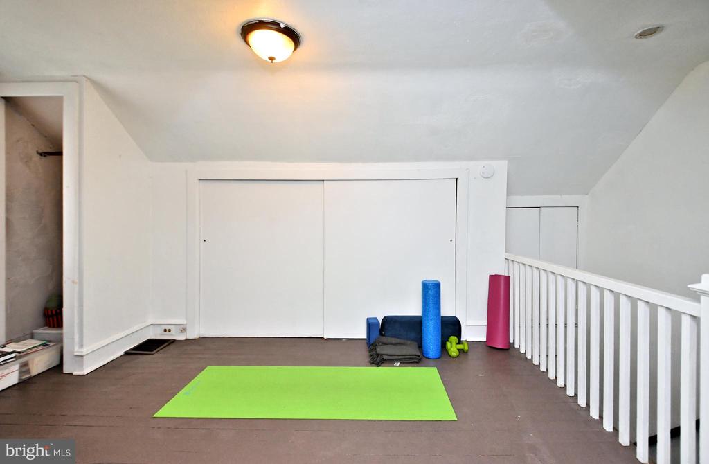 342 Oak Rd