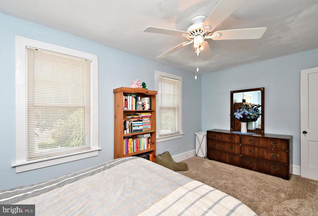 342 Oak Rd