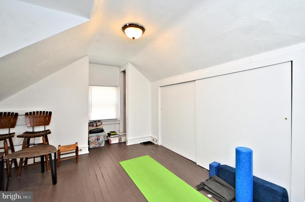 342 Oak Rd