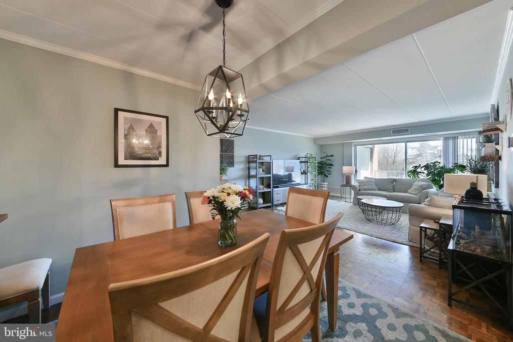 100 West Ave #707w