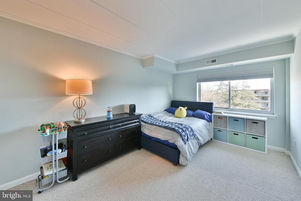 100 West Ave #707w