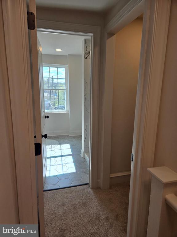 471 New Elm St