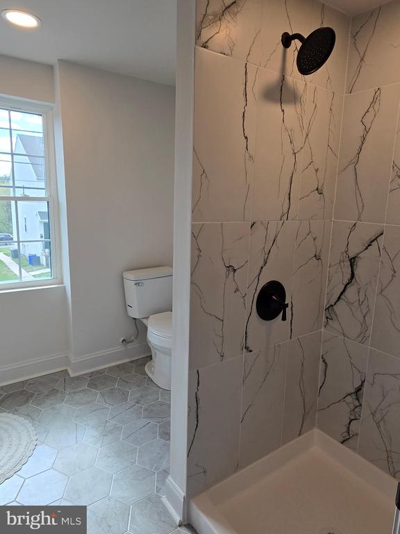 471 New Elm St