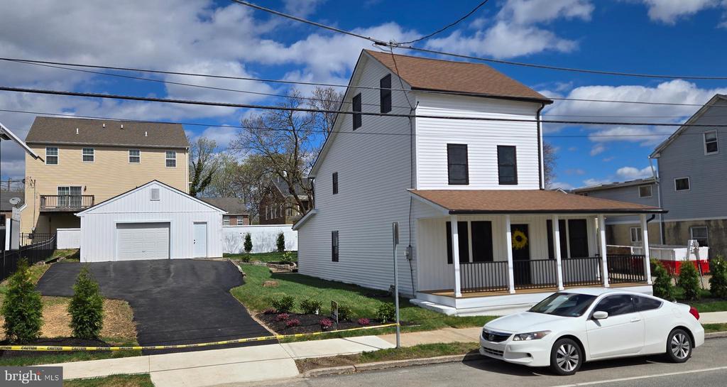 471 New Elm St
