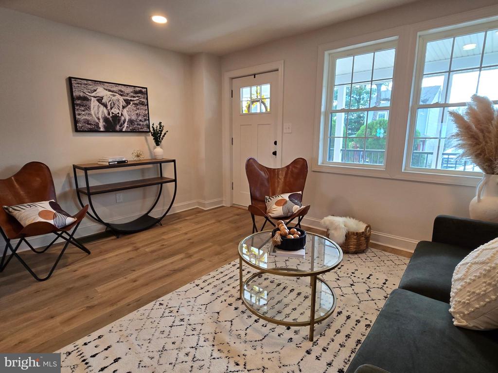 471 New Elm St
