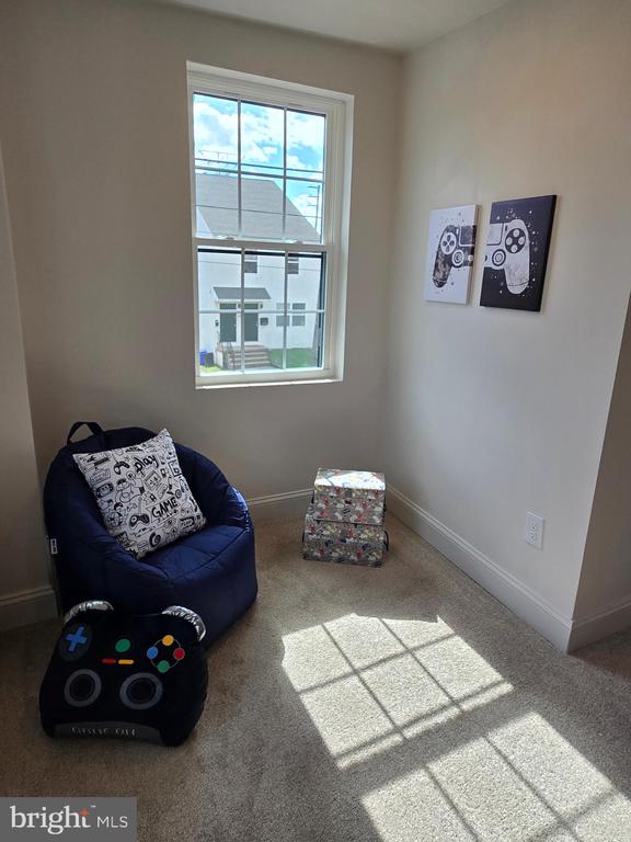 471 New Elm St