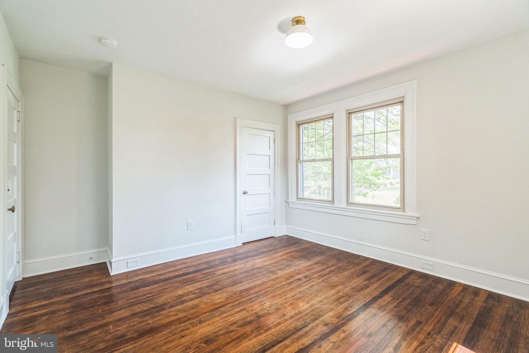 215 Summit Ave