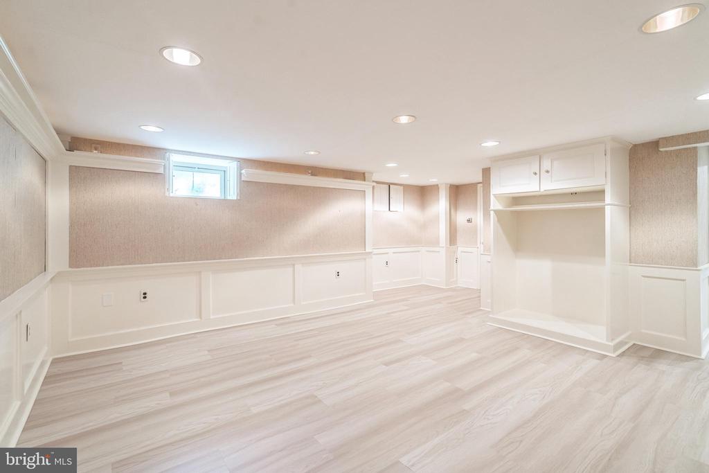 215 Summit Ave