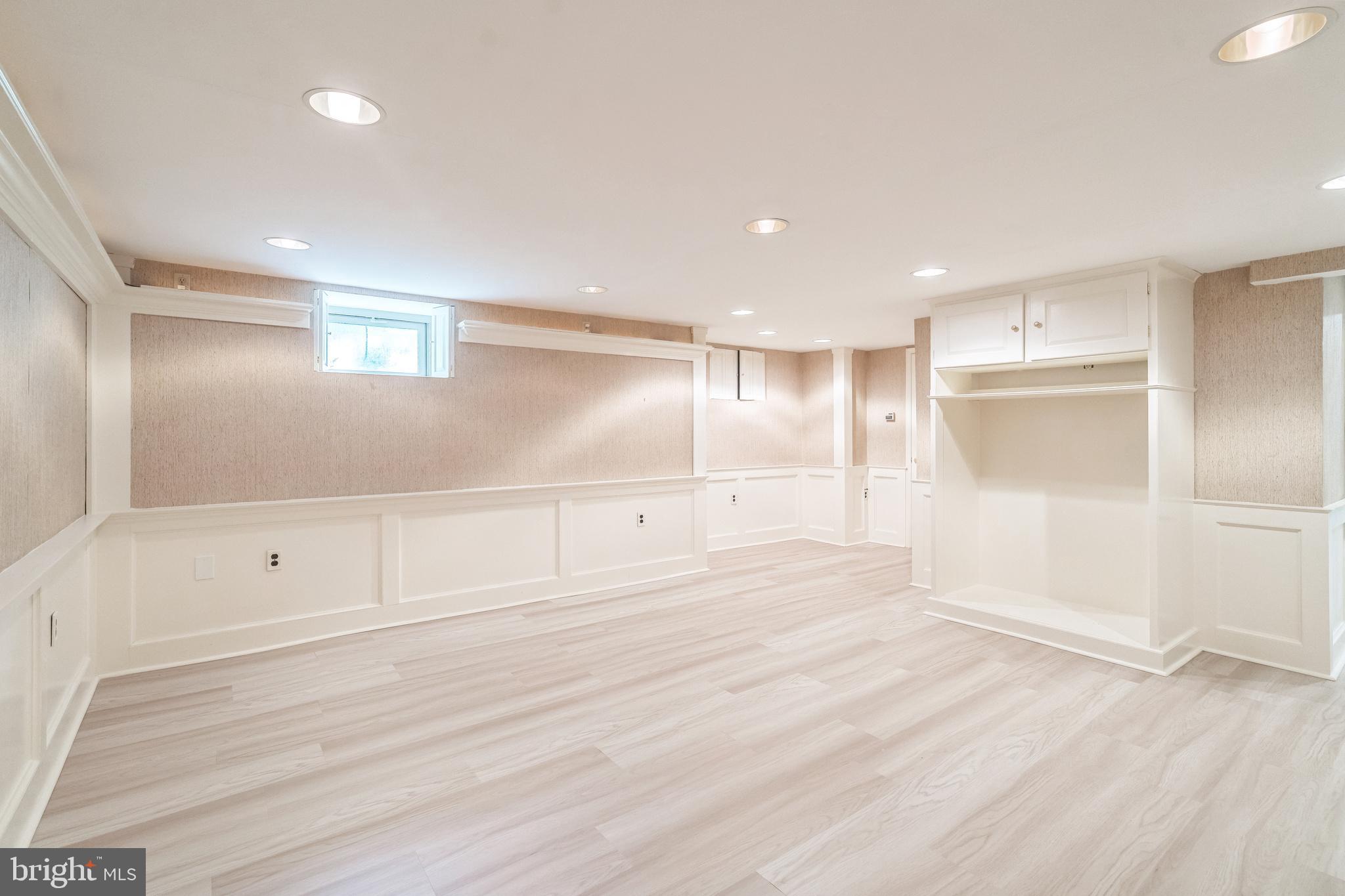 215 Summit Ave