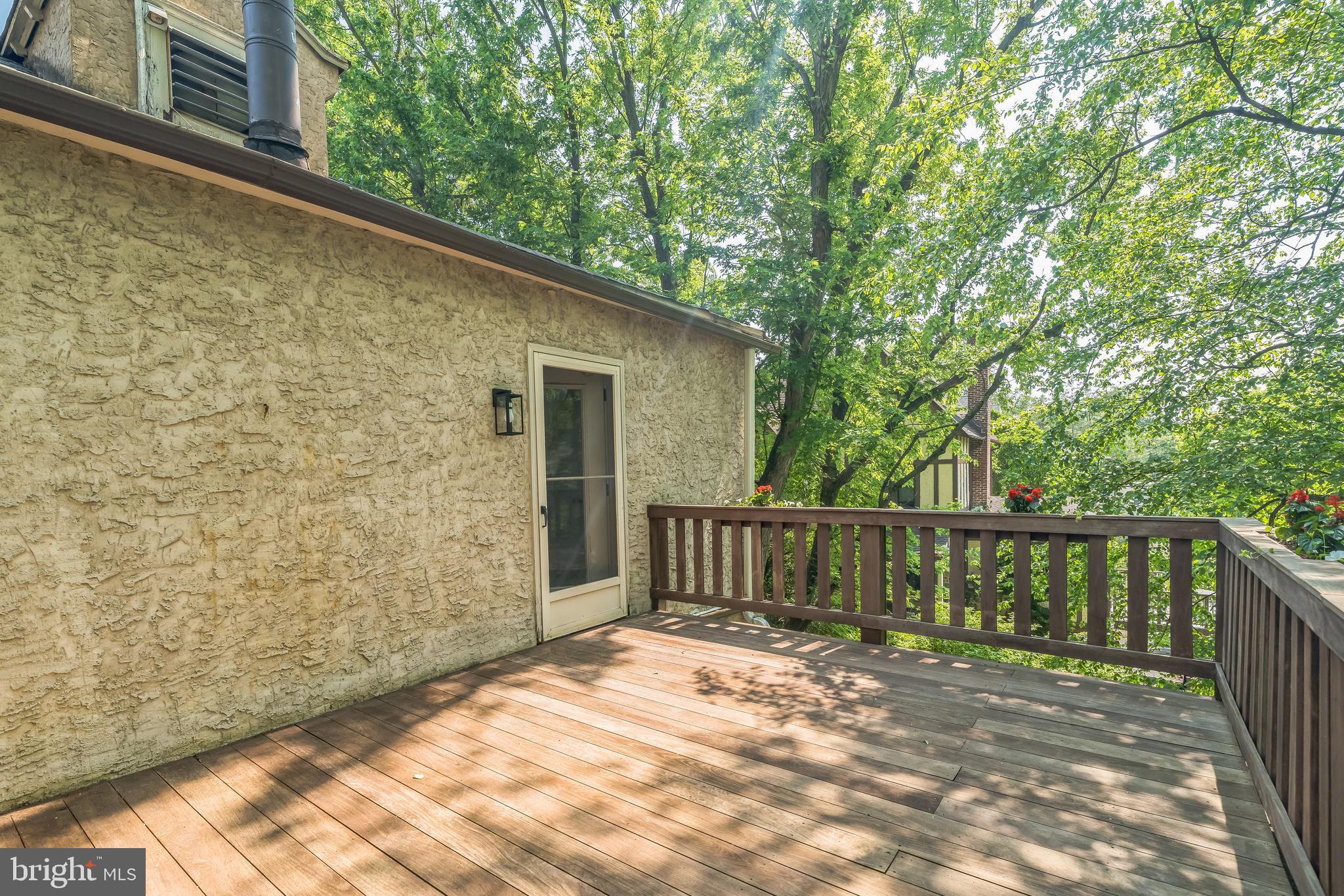215 Summit Ave