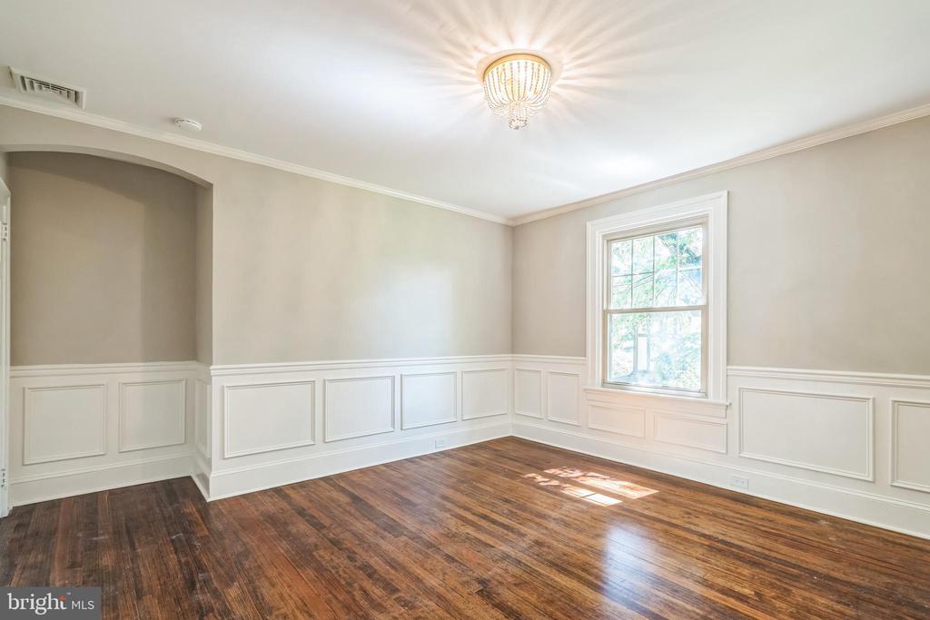 215 Summit Ave