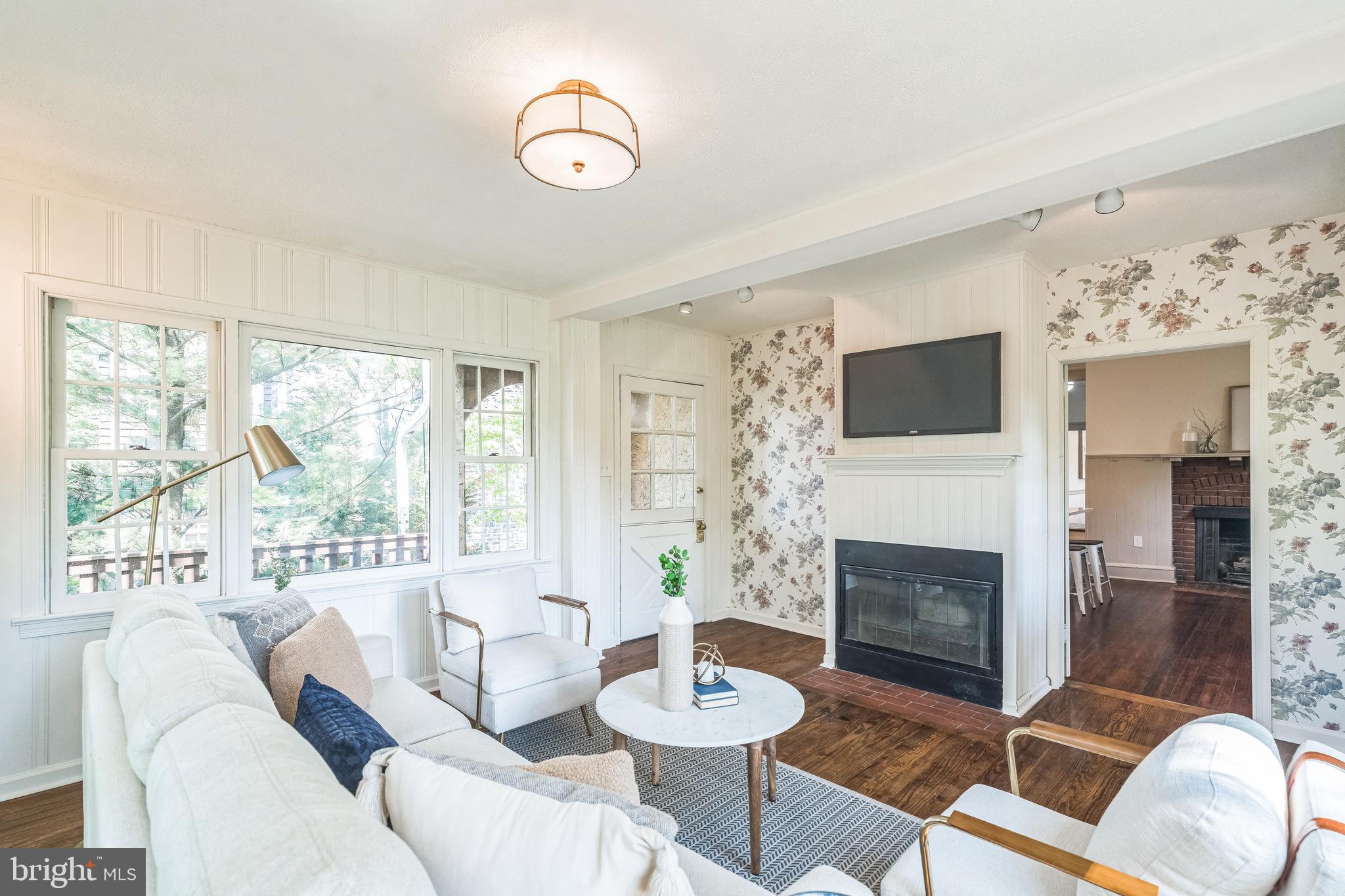 215 Summit Ave