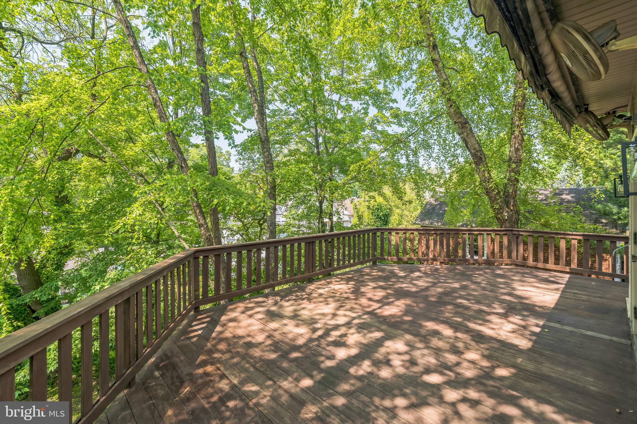 215 Summit Ave