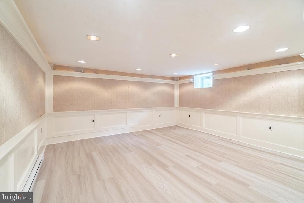 215 Summit Ave