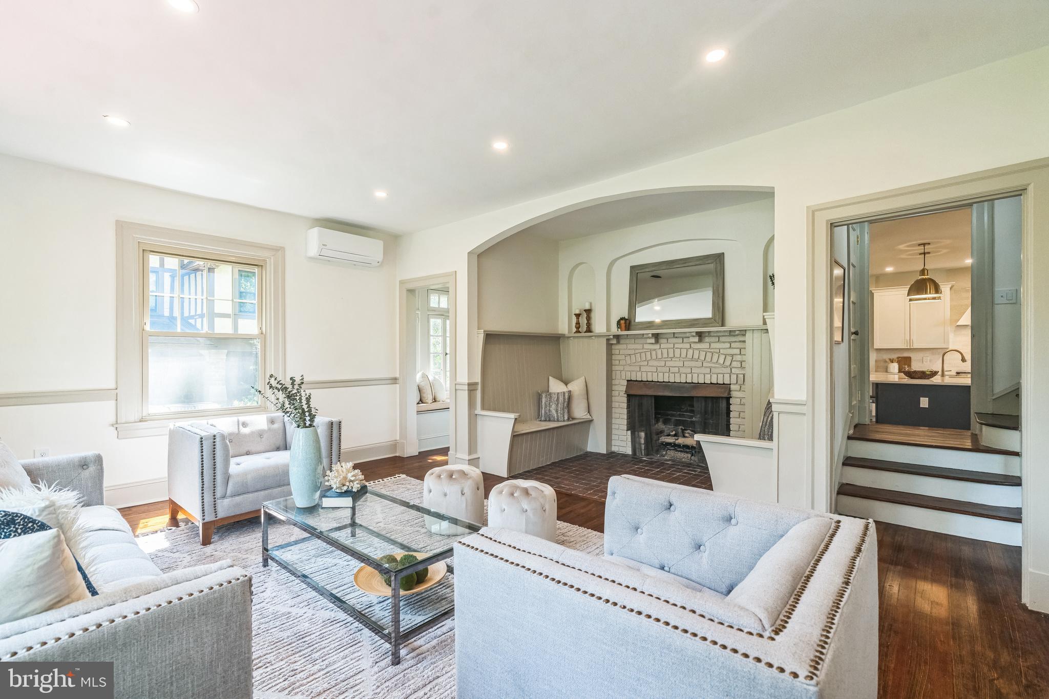 215 Summit Ave