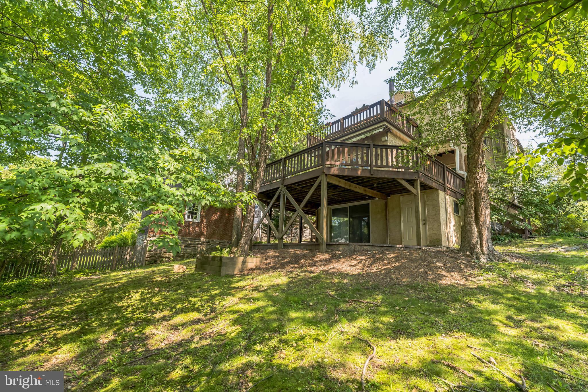 215 Summit Ave