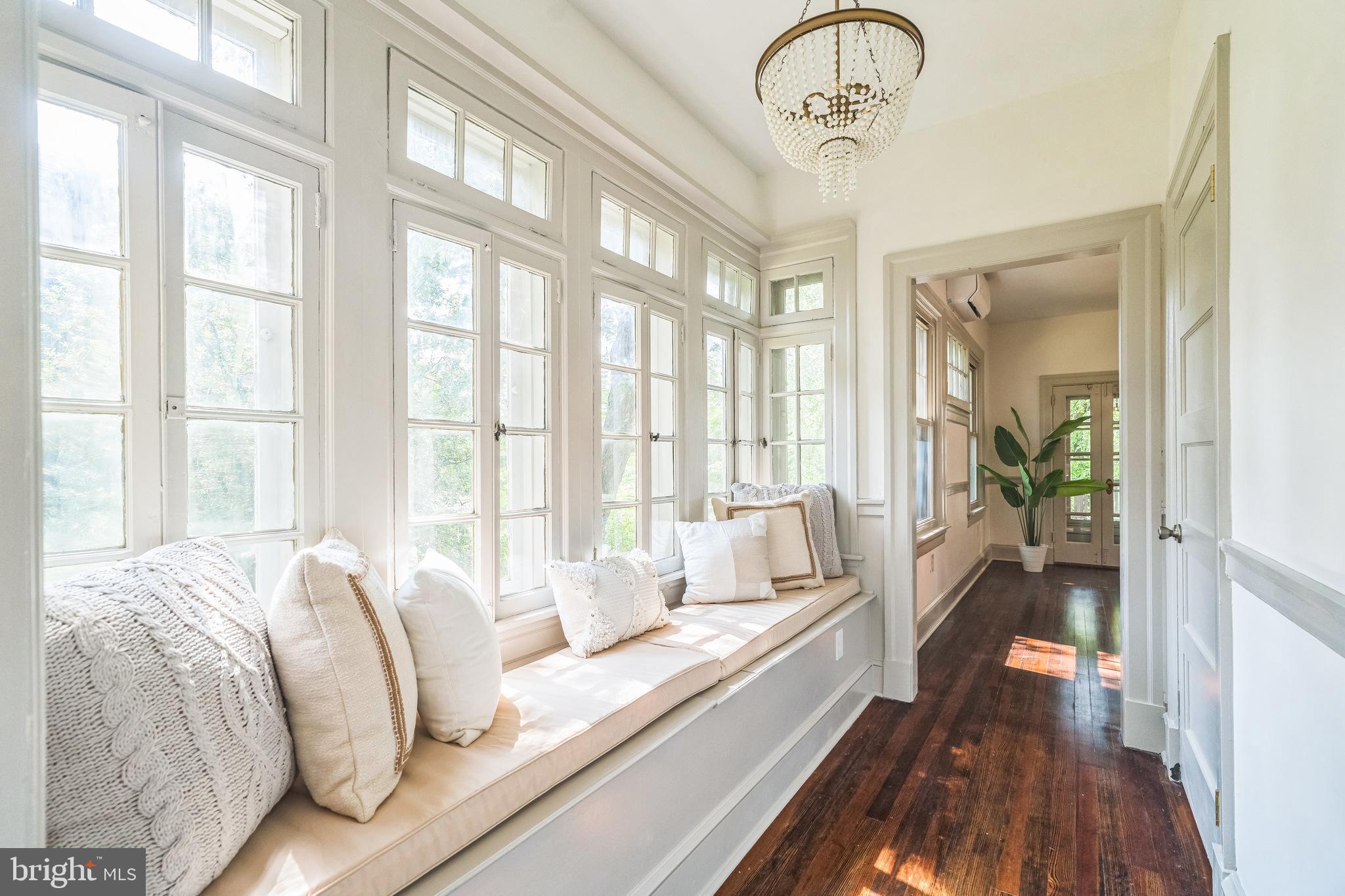 215 Summit Ave