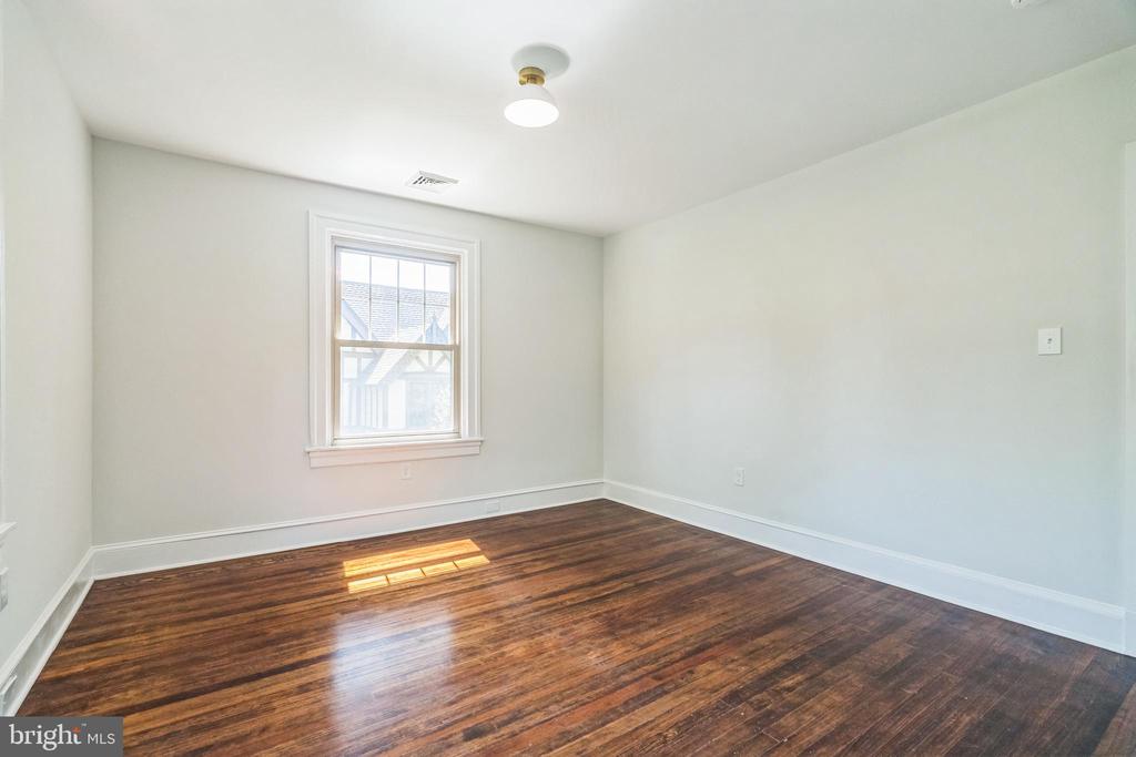 215 Summit Ave