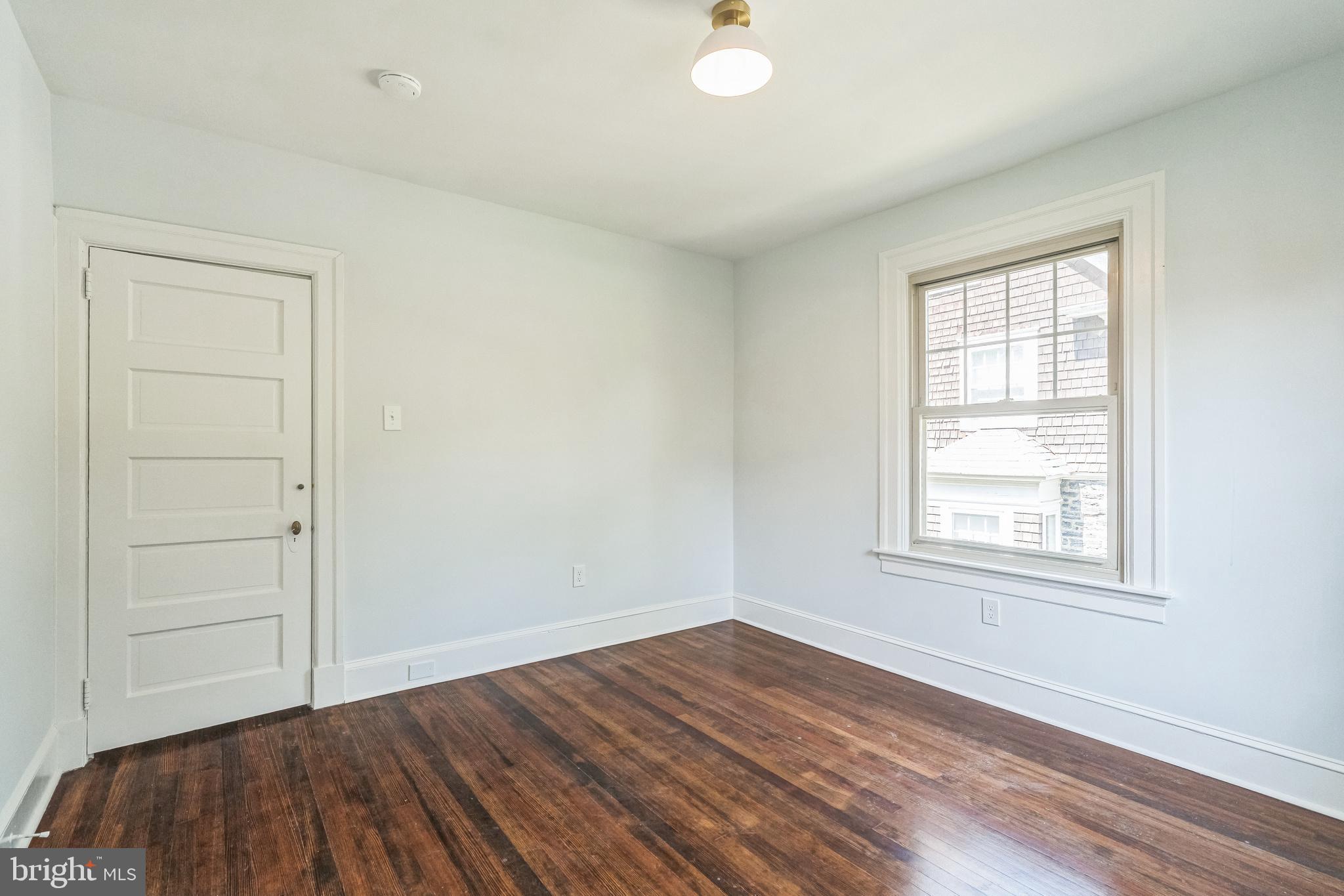 215 Summit Ave