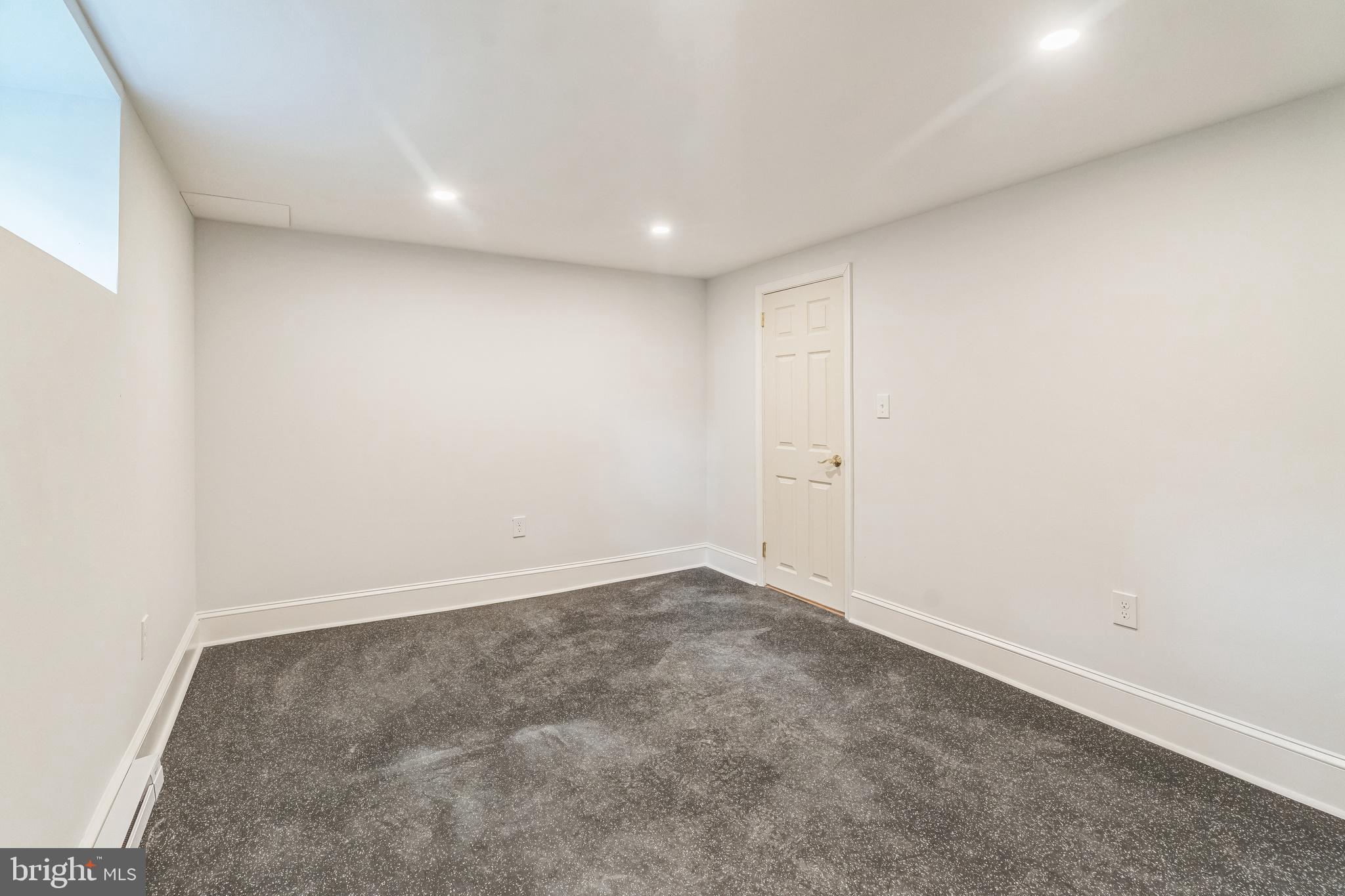 215 Summit Ave
