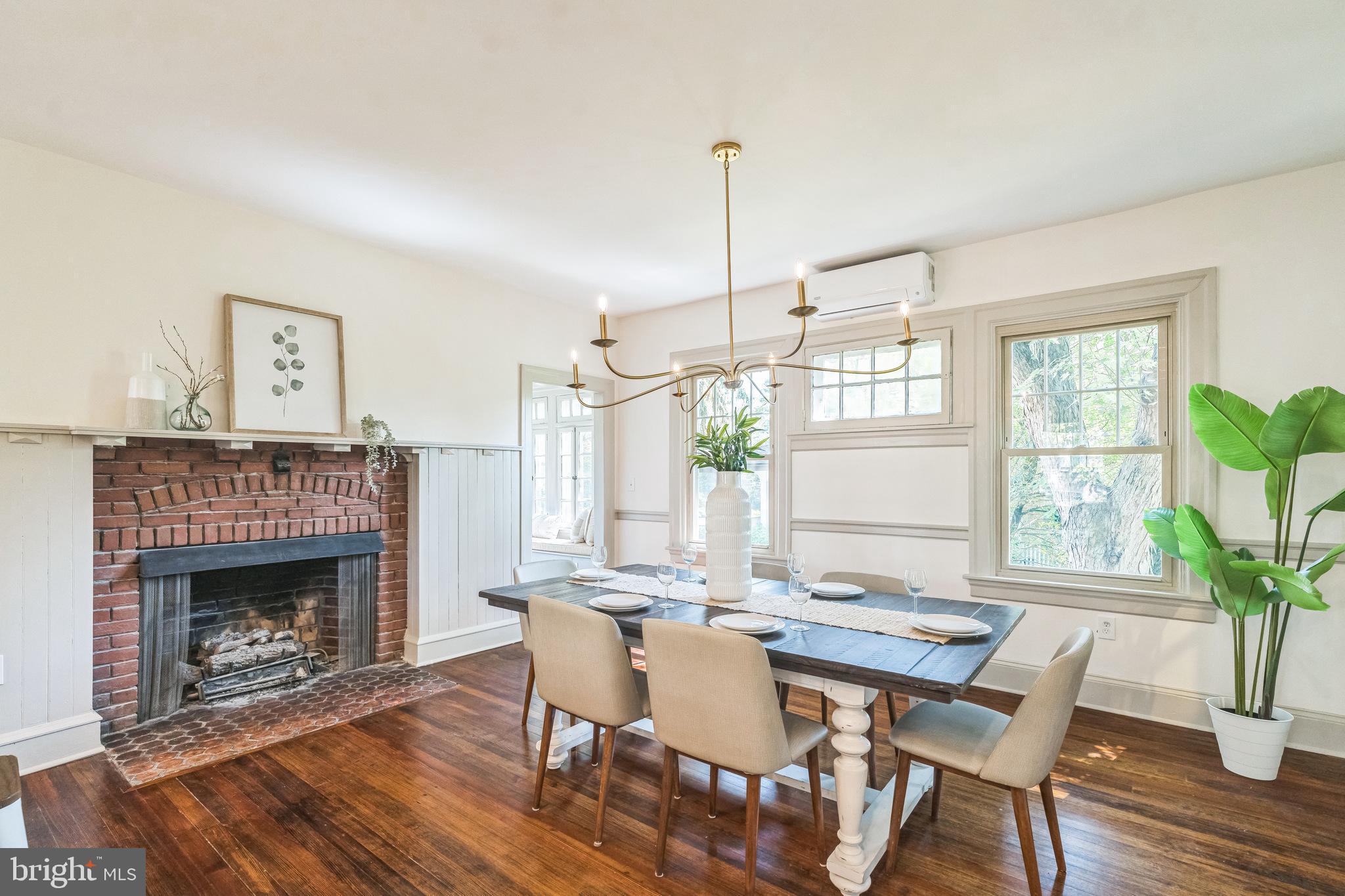 215 Summit Ave