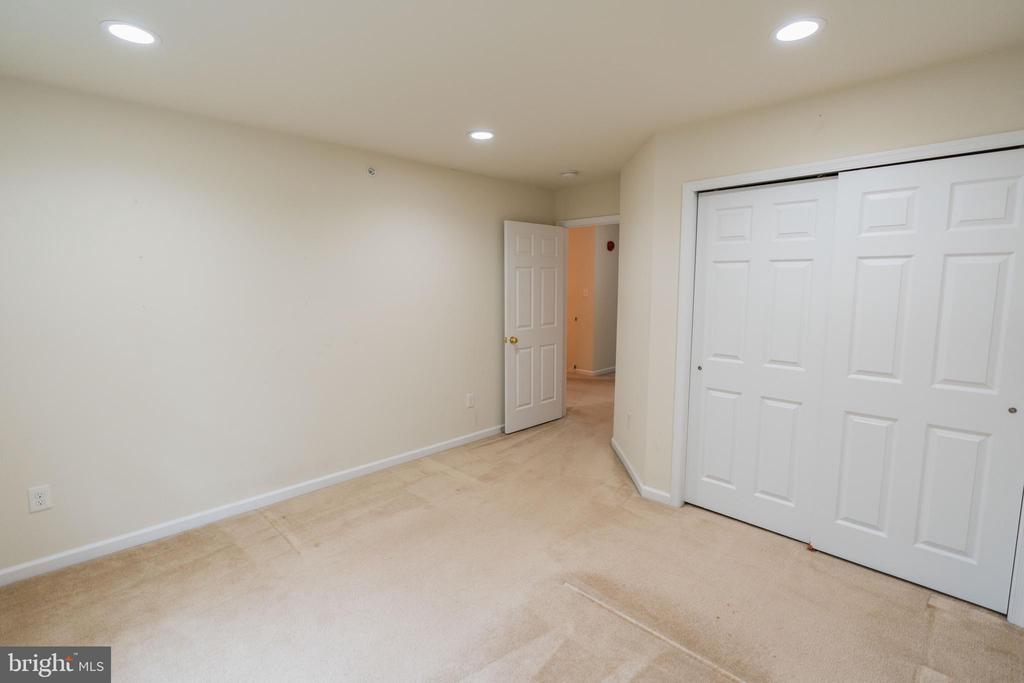 2736 KEEBLER COURT