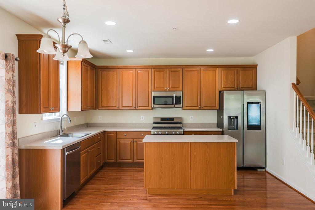 2736 KEEBLER COURT