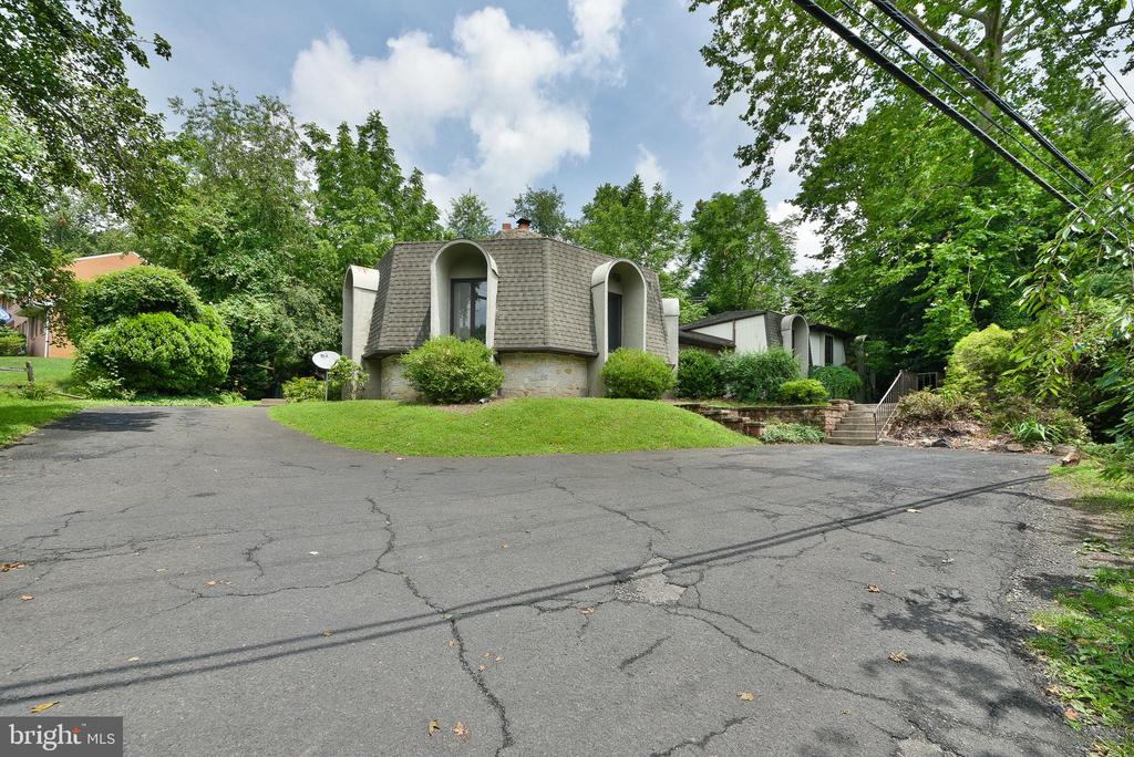 611 Church Rd