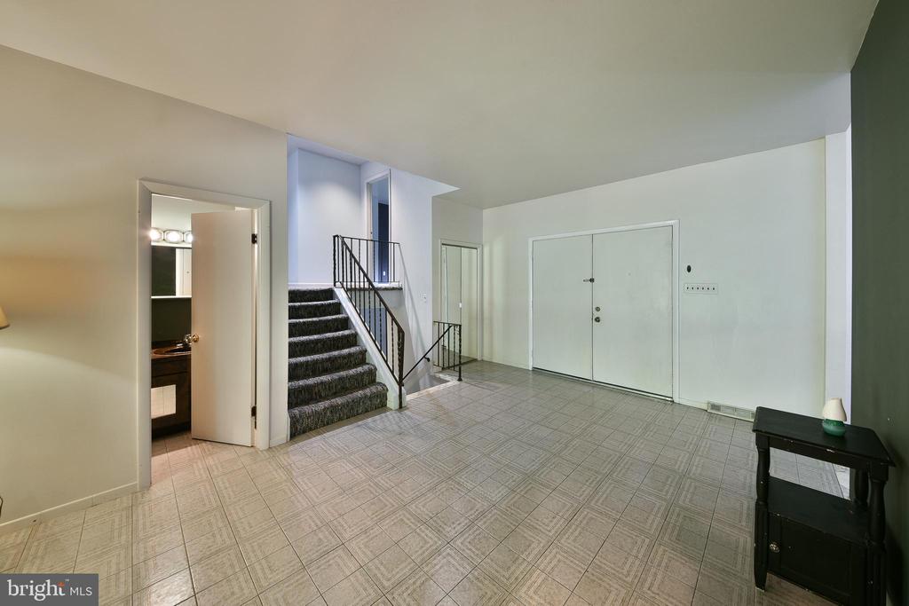611 Church Rd