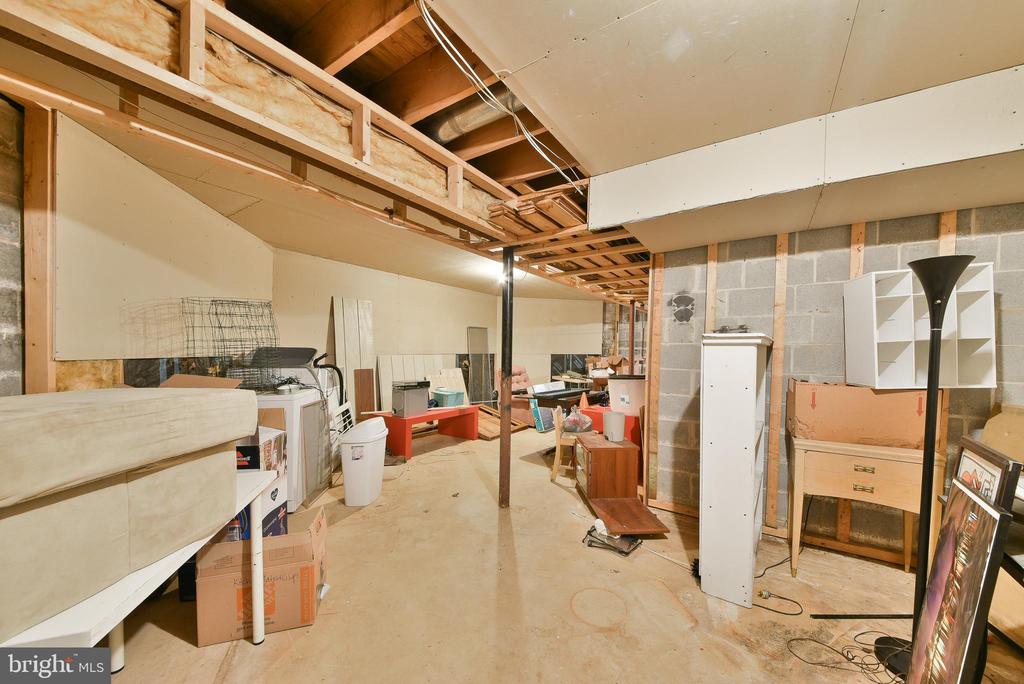 611 Church Rd