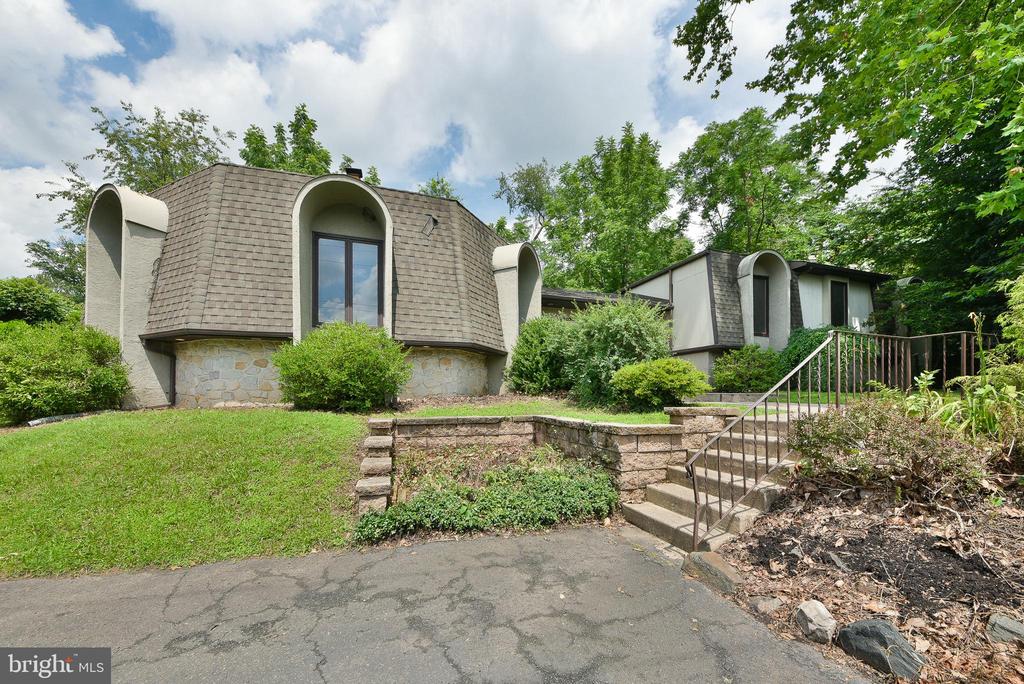 611 Church Rd