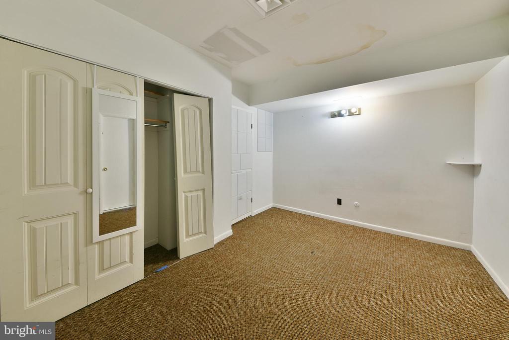 611 Church Rd