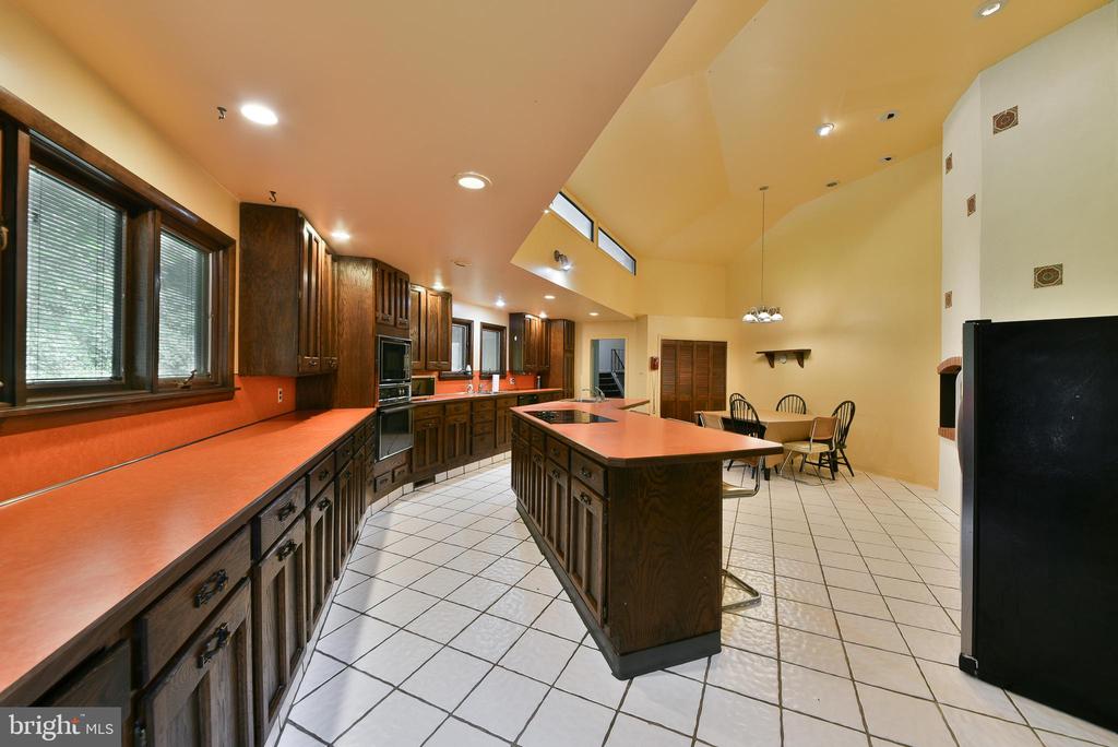611 Church Rd